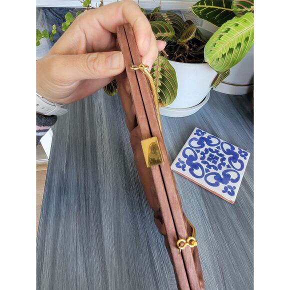 ANDE Vintage 1970’s  snap Clutch Bag w/ chain - Picture 2 of 6